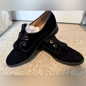 Tommy Hilfiger Black Oxfords with Textured Fabric